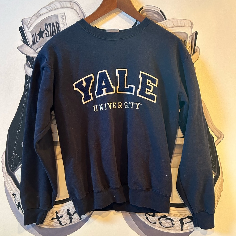 Yale Crewneck Sweatshirt Size S